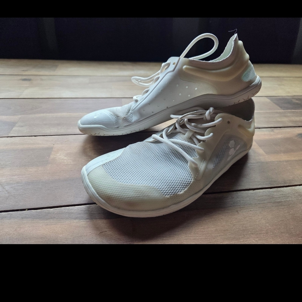 Vivo Barefoot White and Red Sole Shoes